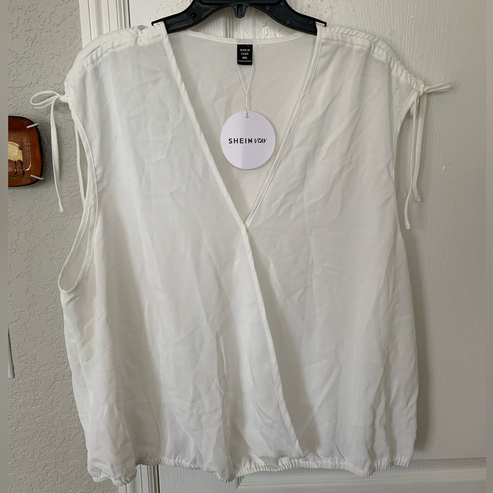 NWT SHEIN Curve White Blouson Top, Size 4XL